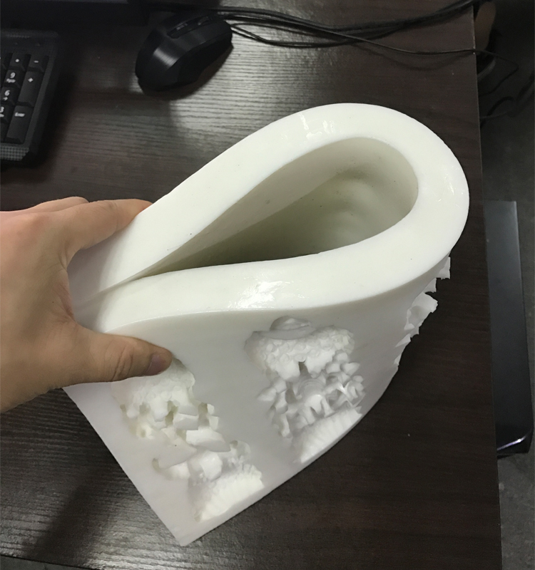 什么原因導致模具硅膠產品變形你知道嗎 ？